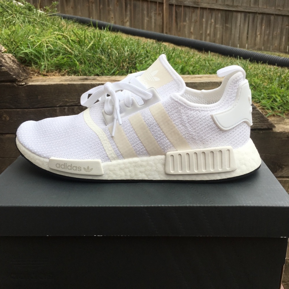 🔑Adidas NMD R1 Size 11.5
